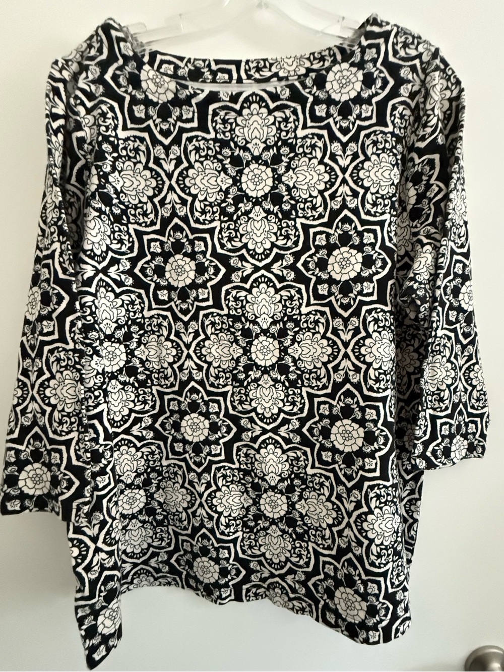 croft & barrow Black and White Floral-Pattern Boatneck Long-Sleeve Top